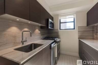 Main picture of 142 E 33rd St