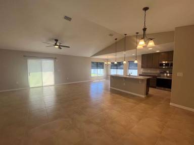 Main picture of 42 Post View Dr