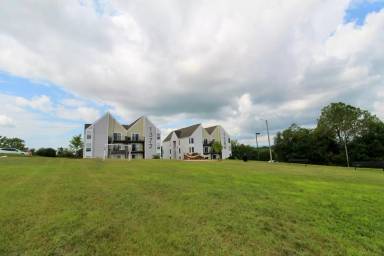 Main picture of Hunters Ridge Condominiums
