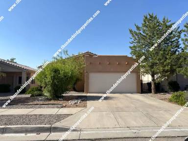 Main picture of 1401 Bridle Wood Rd NE