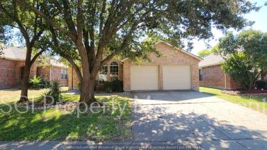Main picture of 3201 Kennedy Dr
