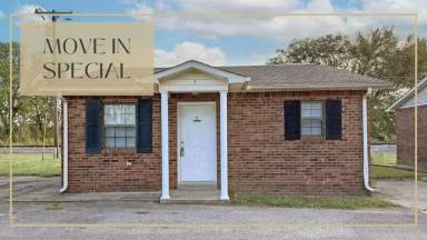 Main picture of 404 Thompsonville Ln