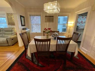 Main picture of 8 Rockland St