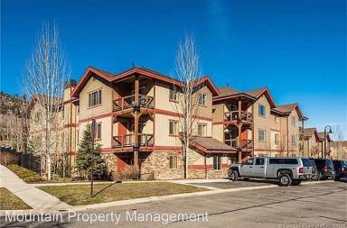 Main picture of 5501 Lillehammer Ln
