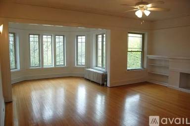 Main picture of 1710-16 Touhy Ave