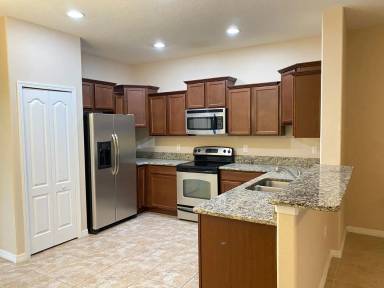 Main picture of 2813 Lantern Hill Ave