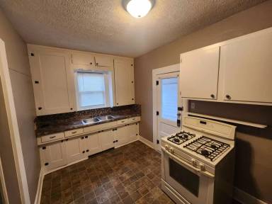 Main picture of 509 S Prospect Ave