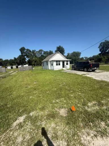 Main picture of 4486 Mills Rd