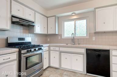 Main picture of 1654 Linwood St