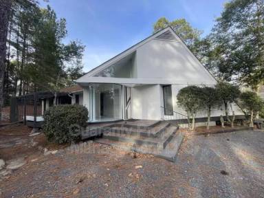 Main picture of 475 Saint Andrews Dr