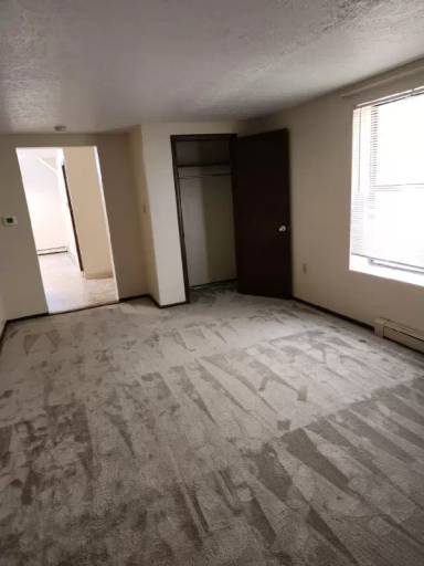 Main picture of 614 Olive Ln