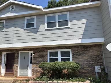 Main picture of 347 Oakland Rd