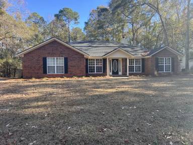 Main picture of 23 Laurenburg Dr