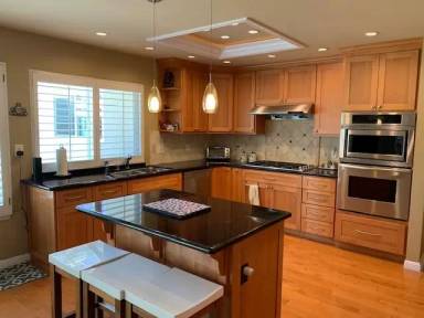 Main picture of 2027 Greenwood Rd