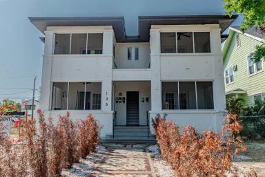 Main picture of 136 17th Ave SE