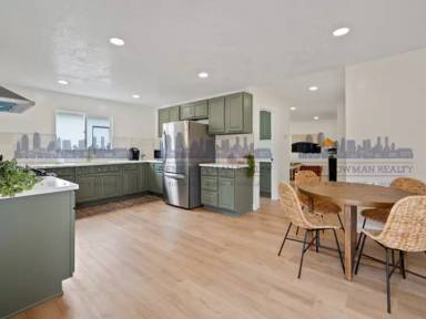 Main picture of 2201-2205 E 24th St