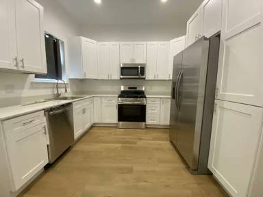 Main picture of 3028 Titan St