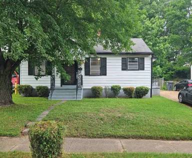 Main picture of 494 Fernwood Ave