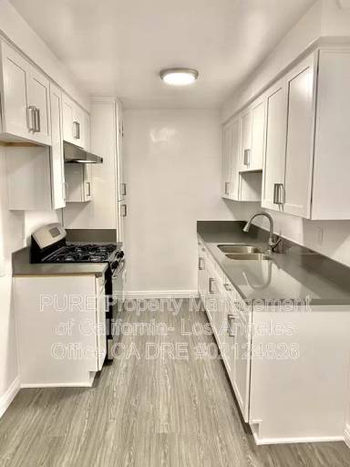 Main picture of 12536 Oxford Ave