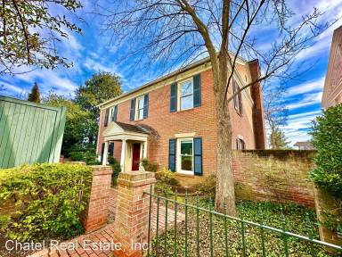 Main picture of 1617 31st St NW