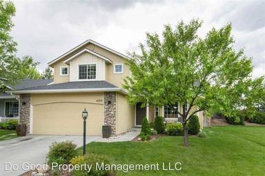 Main picture of 4359 S Trails End Ln