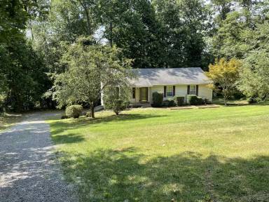 Main picture of 137 Tulip Rd