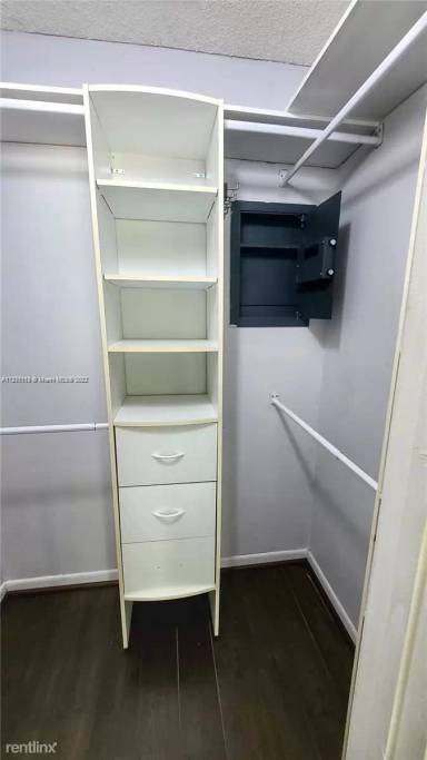 Main picture of 8003 SW 21st Ct