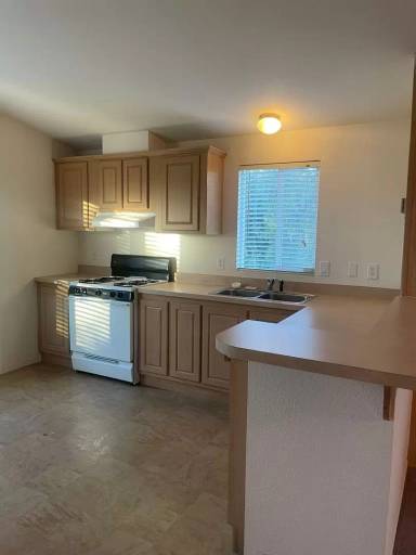 Main picture of 9481 Silver Bridge Rd