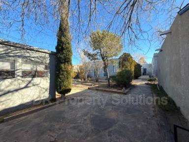 Main picture of 3209 Burton Ave SE