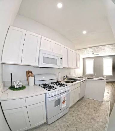 Main picture of 204 Fulton Ave