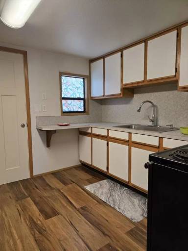 Main picture of 210 N Stillaguamish Ave