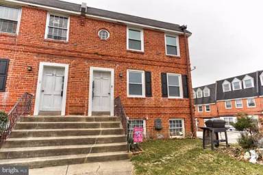 Main picture of 1011 Darby Rd