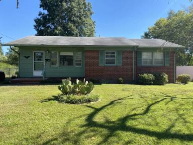 Main picture of 2305 Ontario St