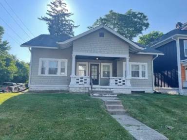 Main picture of 639 N Tacoma Ave