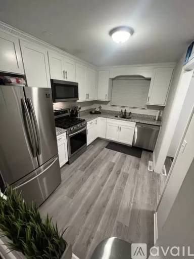 Main picture of 9 Avon Ct
