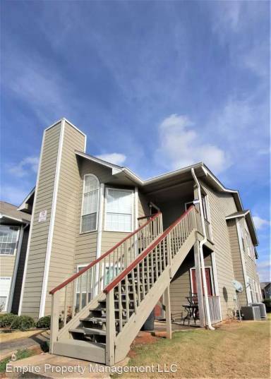 Main picture of 205 Waters Edge Ln