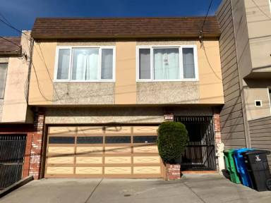 Main picture of 1057 Bowdoin St