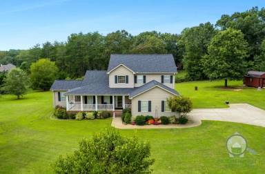 Main picture of 101 Janet Ct