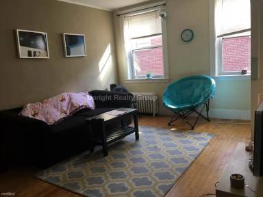 Main picture of 90 Cypress St