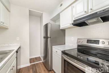 Main picture of 216 Orchard Trace Ln