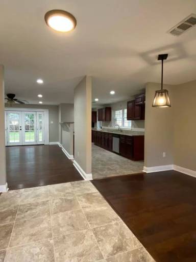 Main picture of 1218 Kabel Dr