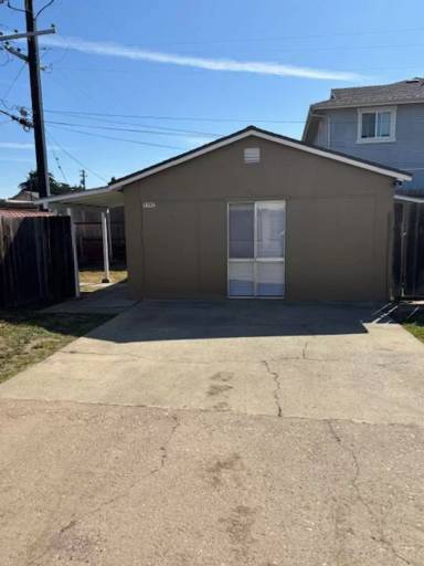 Main picture of 539 E Newlove Dr