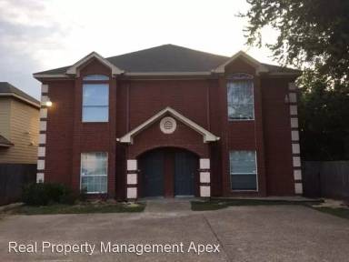 Main picture of 1916 S 15th St