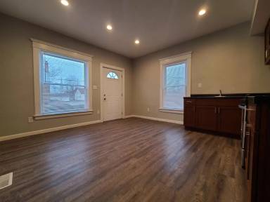Main picture of 113 S West St