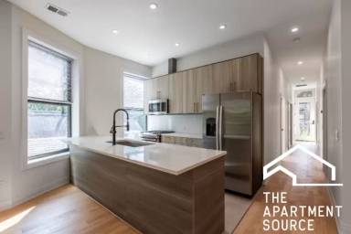 Main picture of 715 W Aldine Ave