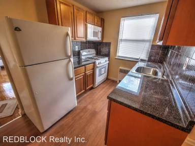 Main picture of 1024 Levick St
