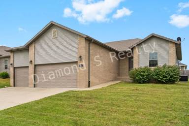 Main picture of 3112 N Marion Ave