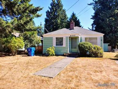 Main picture of 1615 N 143rd St