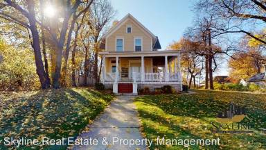 Main picture of 517 E Chicago St