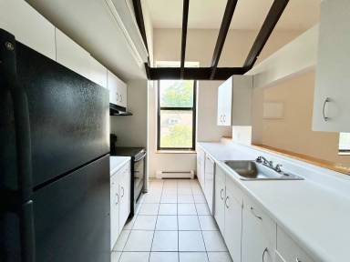 Main picture of 113 Mill St